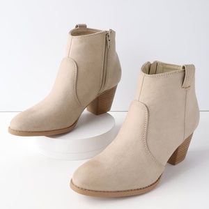 Qupid: Jemina Beige Ankle Booties